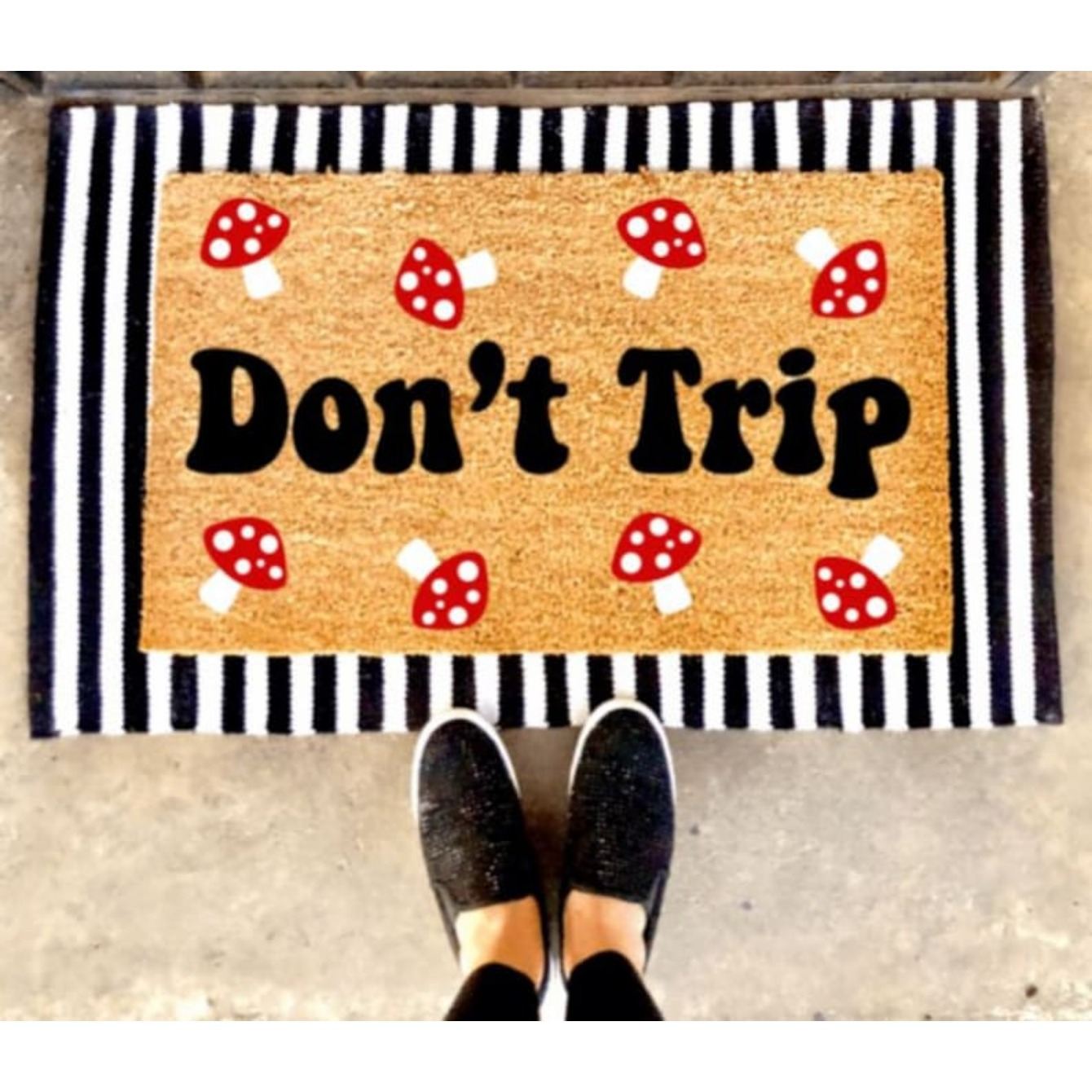 TEMU " Mushroom Doormat - Whimsical Striped & For Entryway, Kitchen, Bathroom, Living Room - Non-slip, Durable, Easy To Clean - Ideal Valentine's Day Gift, Mushroom Decor