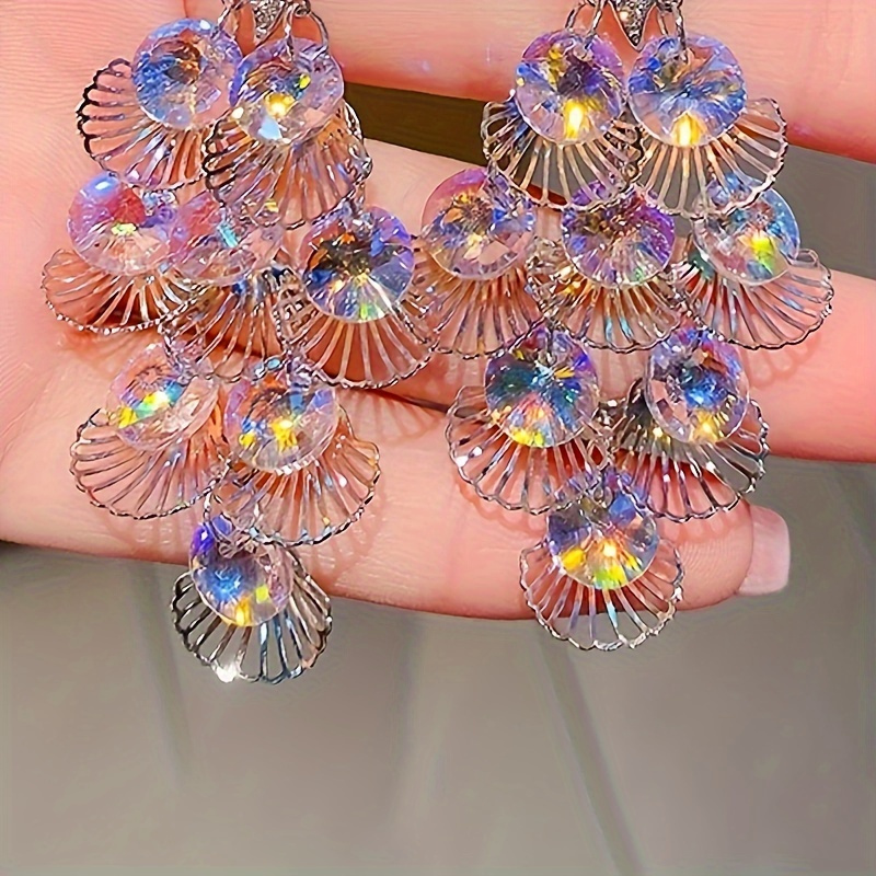 

1pair Bright Peacock Pendant Earrings, Hollow Leaf Tassel Design, All Season Fashionable Pendant Earrings, Suitable For Women