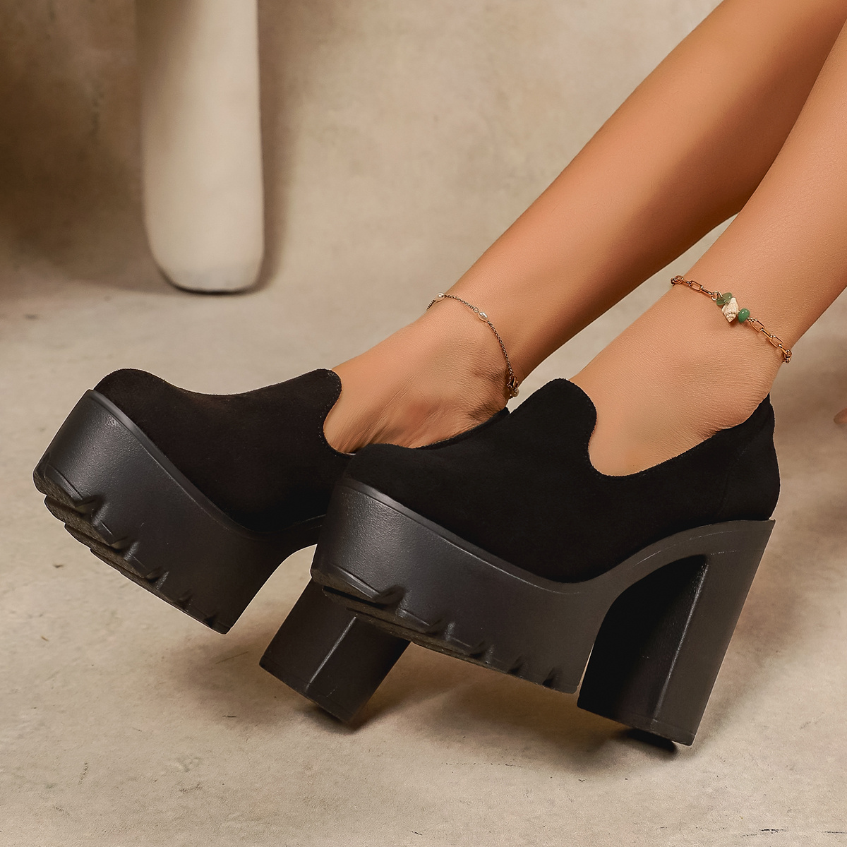 TEMU Women's Heel Ankle Flat Shoes. The Chunky Exudes A Trendy And , While Heel Detail And Support. The Ankle-length Cut Adds A Neat Layered Look
