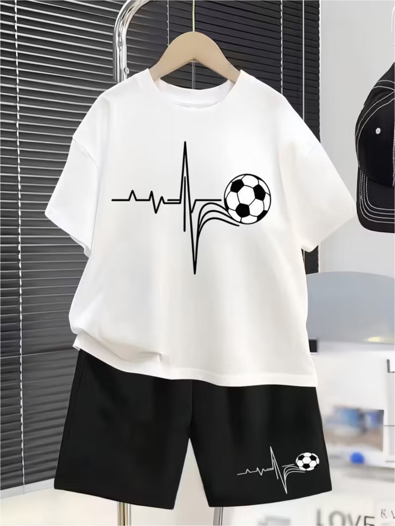 larawan ng item 2  short sleeve short shorts set para sa mga  , soccer new   pattern casual summer short sleeve set outdoor sports spring summer boys t-shirt top and shorts 2  set fashionable washable comfortable fabric,   outdoor