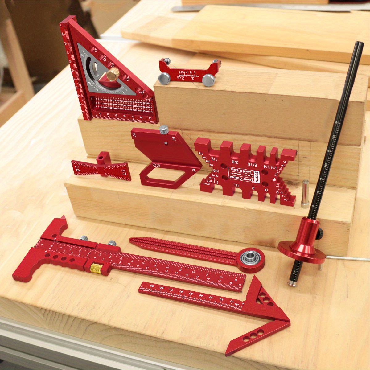 10件套木工测量工具套件带收纳箱，木工项目规划布局木板拼接辅助套件：多角度组合三角尺，定角磨刀器，燕尾规，欧式划线器，卡规，卡尺标尺二合一，中心划线器，直尺夹，画圆规 商品详情 9