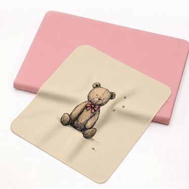 Paño para gafas—Osito de peluche vintage pintado a mano con lazo rosa y adornos de estrellas, con un estilo cálido y relajante. Adecuado para limpieza y almacenamiento diarios, ideal para regalo o uso personal, creando un ambiente acogedor de otoño