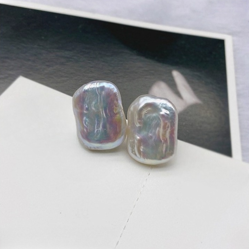 Women's Baroque Square Stud Earrings, Eye-catching Design