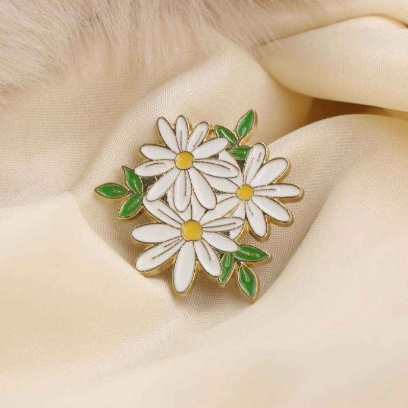 Flower Enamel Brooch Badge Enhance Charm And Temperament, Suitable For Bags Of Clothing, Durable Decorative Pins, The…: retailer-supplied image