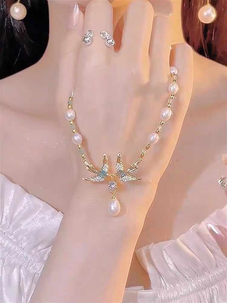 1pc of Magpie Necklace, Stylish And Adaptable, Elegant Clavicle Chain, Premium Light Luxury, Minimalist Necklace Jewelry