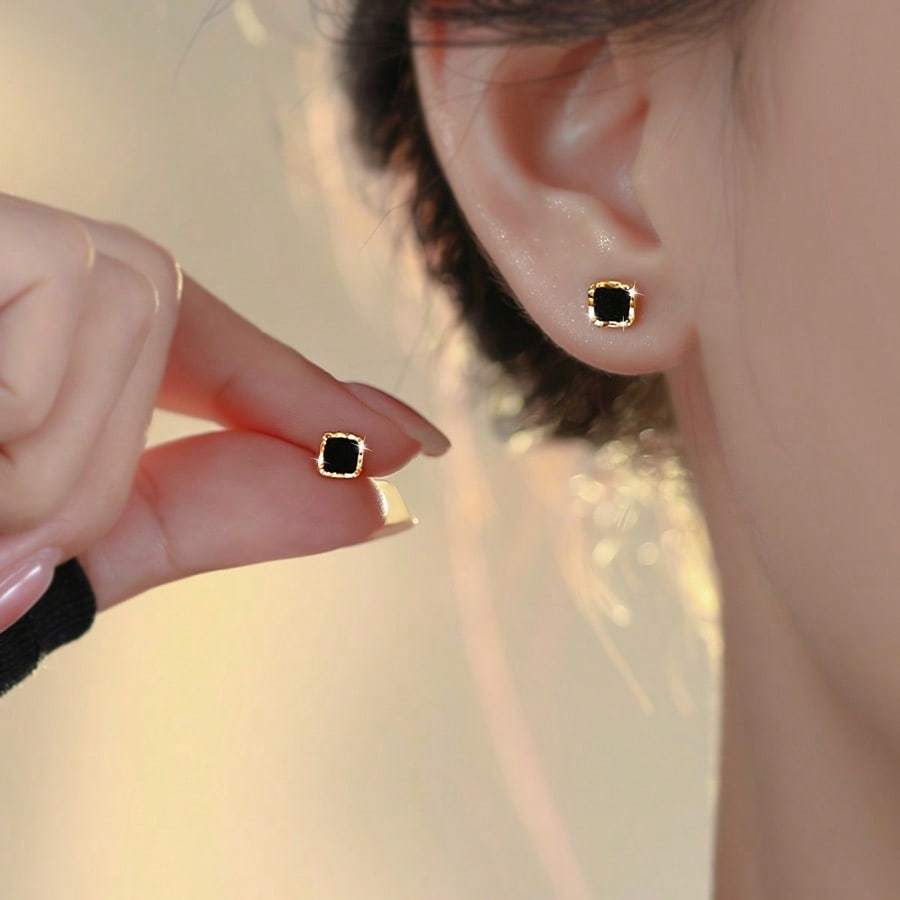 TEMU A Set Of Women's Earrings Made Of Plating, Featuring Stylish And Elegant Black Square Synthetic Zirconia In A