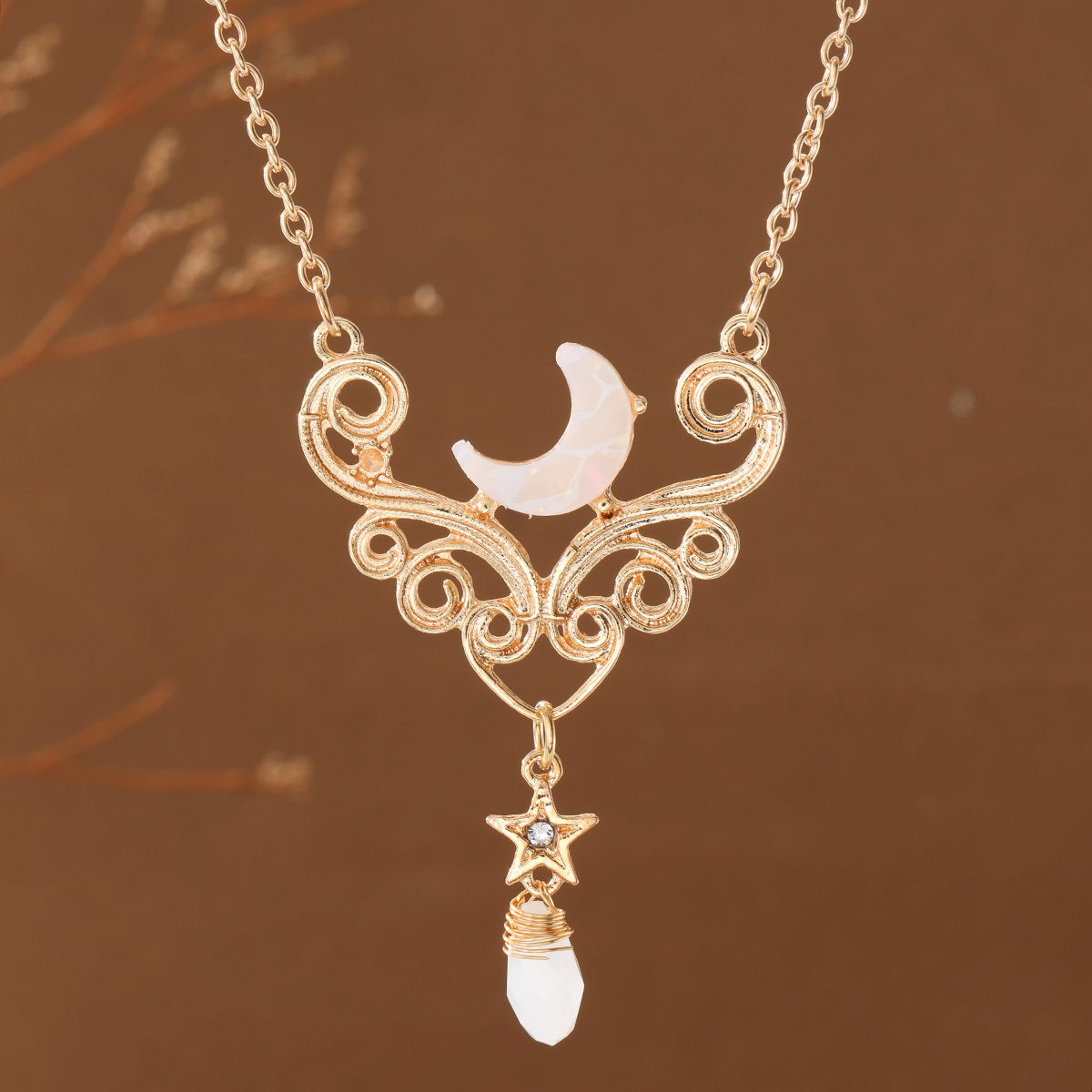 TEMU Luxurious Elegant Style Hollowed Swirl Vine Carved Inlaid Crescent Artificial Gemstone Pendant Star Women's Necklace Suitable For Daily Vacation