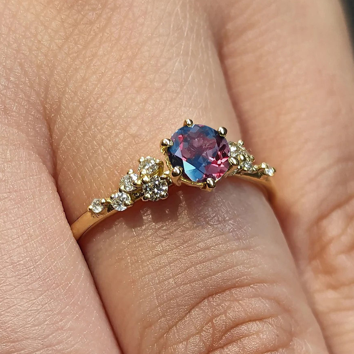 Women's Elegant Cubic Zirconia Ring, Valentine's Day Gift