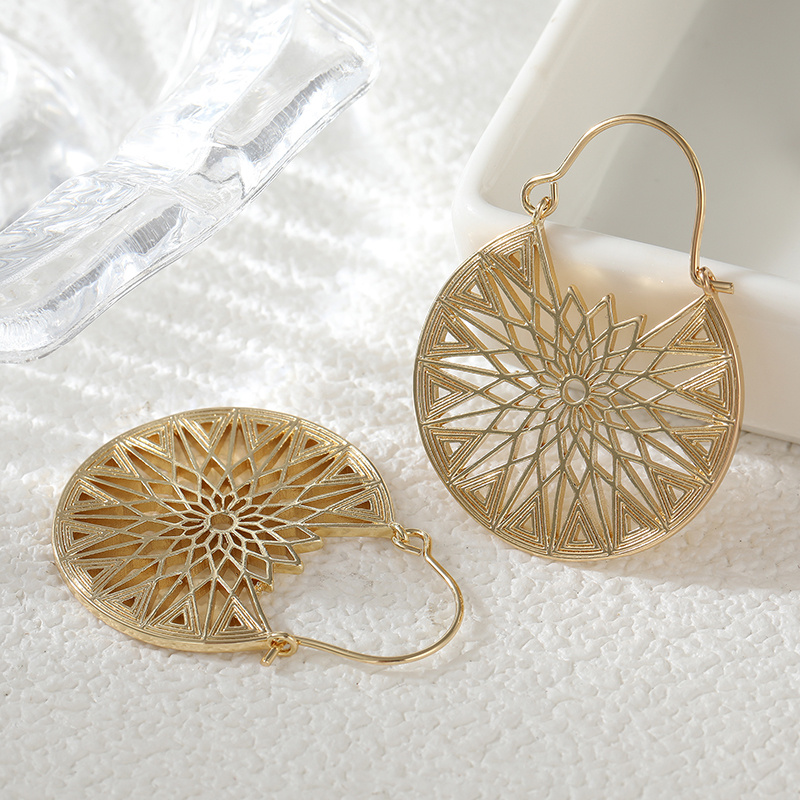 Elegant Hollow Mandala Earrings for Formal Occasions
