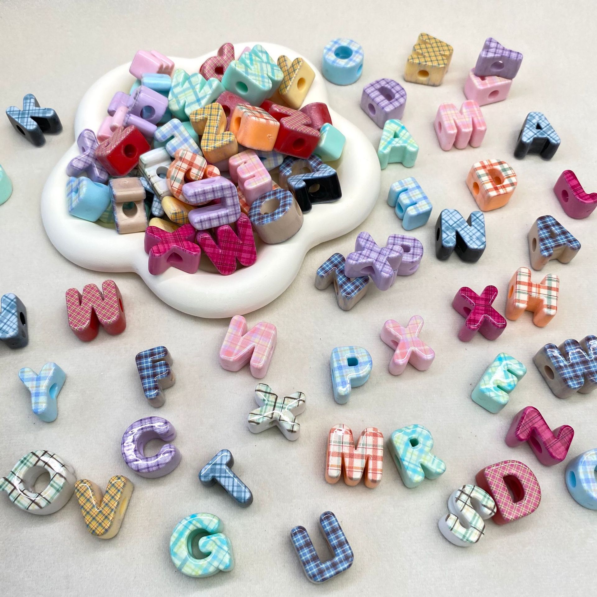 TEMU Lot de 14/22 perles lettres à gros trou à imprimé à vintage pour DIY, chaîne de téléphone, accessoire de cheveux, , accessoires de décoration,