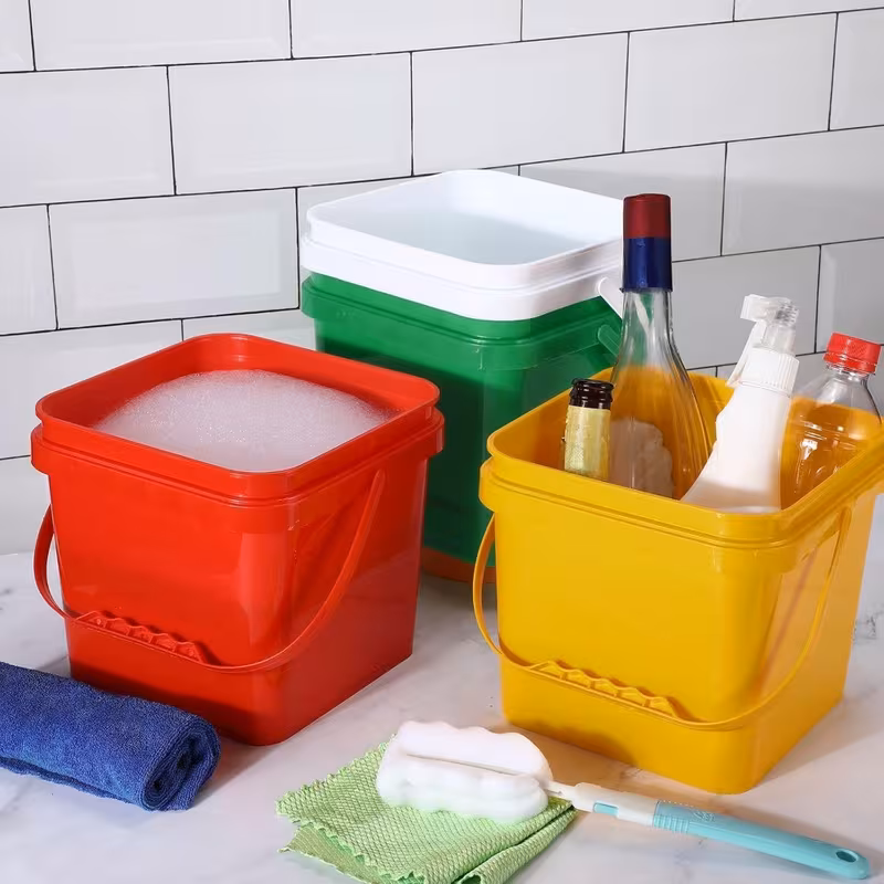 2 plastic buckets square cleaning buckets practical small buckets with handles for house cleaning storage livestock breeding car washing yellow white Product details 1