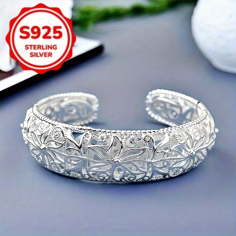 TEMU Un bracelet argent pur en S999, d'un motif de pied argenté. Ce bracelet ouvert ajustable est un cadeau parfait pour les mères.