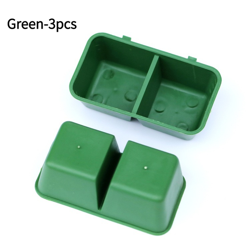 TEMU 3pcs Green Hanging Double-compartment Bird Food Box, Plastic Anti-spill Divided Feeding And Drinking Trough, Fastened With Clips For , Suitable