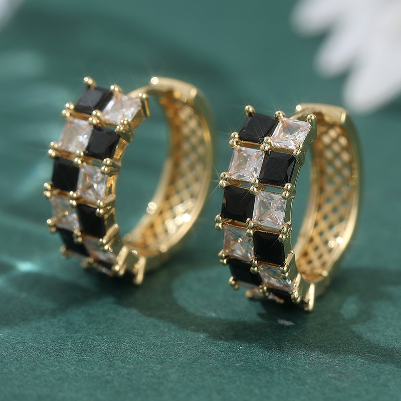 TEMU Fashionable And White Synthetic Zirconia Checkered Hollow Circle Earrings, Women's Handmade Additions Suitable For Daily Wear, Surprise Gifts For