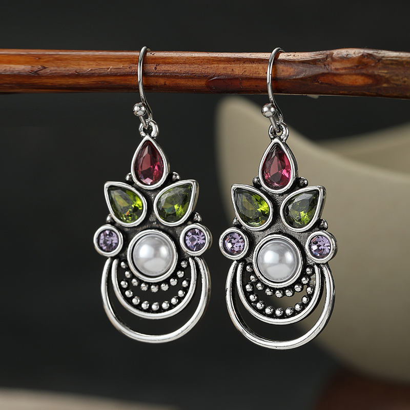 Women's Vintage Water Drop Shaped Zirconia Earrings