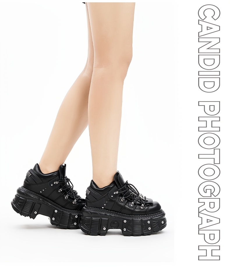[Sneakers] The New 2026 Model Features Thick-Soled, All-White Dad Shoes Available for 25 Occasions! with Breathable Mesh And a Serrated Outsole, Enhanced with Gray Stripes, This Functional Design Looks Great for Both Casual Outings And Commuting