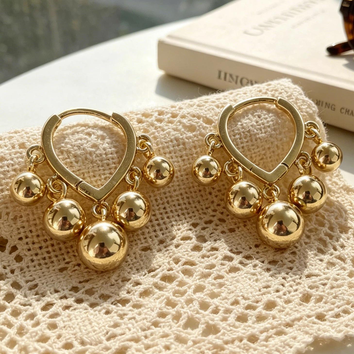 TEMU Un par de aretes pequeños colgantes con diseño de cuentas, un accesorio único, unisex, adecuados para uso diario como para fiestas, un regalo