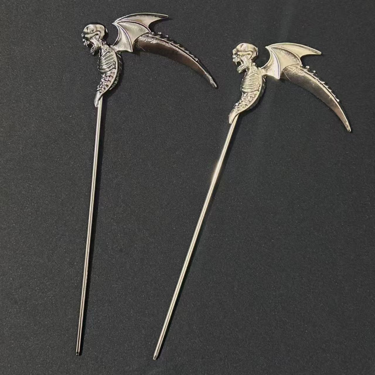 TEMU 2pcs Dark Style Reaper Skull Headpiece, Vintage Distressed Metal Demon Wings, Niche Hair Bun Stick, Halloween Hot Streetwear Niche Additions