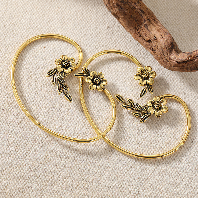 TEMU Ladies Make Vintage Earrings With Asymmetrical Design And Floral Vine Carving Techniques To Easily Enhance The Retro Atmosphere