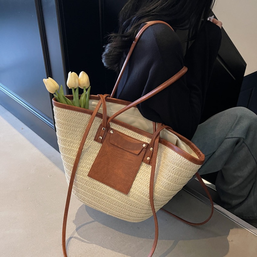 Straw Bag Women's Large Capacity 2026 Summer New Woven Bag Seaside Vacation Beach Shoulder Bag Commuter Tote Bag