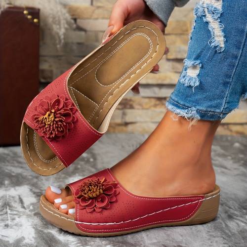 4cm elegant womens white slippers with floral accents open toe flat heel synthetic upper design ideal for comfortable summer wear strappy sandals women shoes