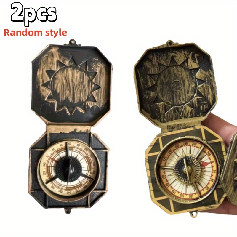 E-shop 2 Stück Zufälliger Stil Nicht-Funktionelle Simulations-Kompass-Foto-Requisiten, geeignet für Halloween-Rollenspiel-Party, Fotoautomaten,