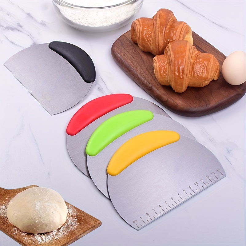 1Pc Random Colored Silicone Dough Scraper With Scale Ruler