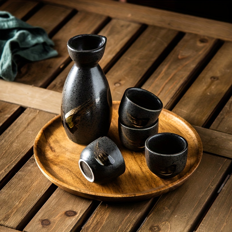 Acquista Tazze da caffè Totoro in stile giapponese per gli amanti Tazza da  latte creativa con coperchio e cucchiaio Tazza da tè in ceramica semplice  per ufficio