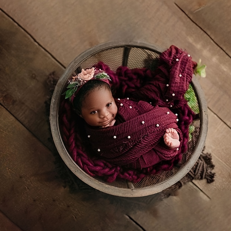 Newborn hotsell photoshoot basket