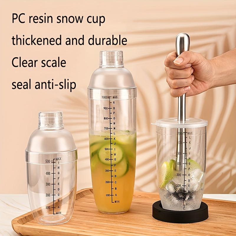 Hand Drink Ice Coffee Shaker Bottle PC Cocktail Shaker with Scale Milk  Teapot Juices Wine Transparent Plastic Cup for Home Bar Store[700ml]