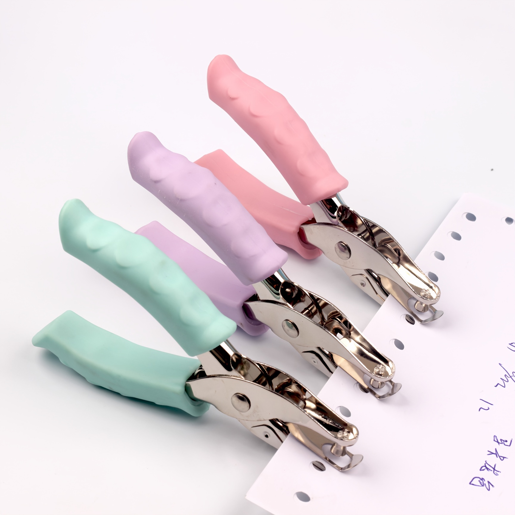 6mm Round Single Hole Puncher Macaron Color Coated Glue Punch - China  Office Hole Punch, Portable Hole Punch