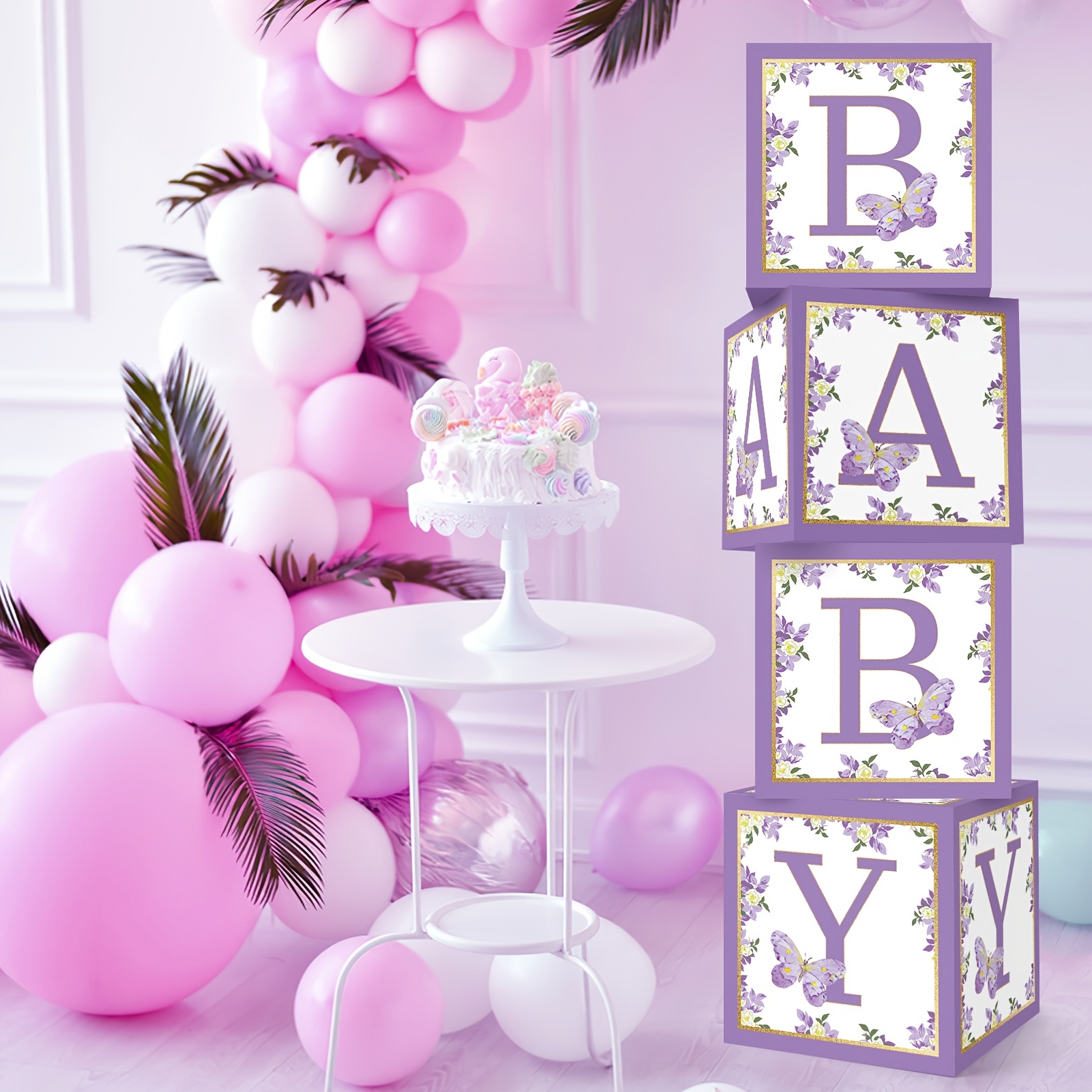 Hermosas decoraciones para fiesta de baby shower cerca de pared de