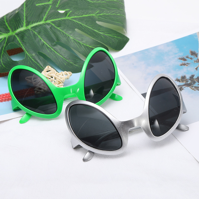 Unisex Leaf Shaped Fashion Sunglasses, Tac Lens Polarized Funky Glasses For  Party Cosplay - Temu