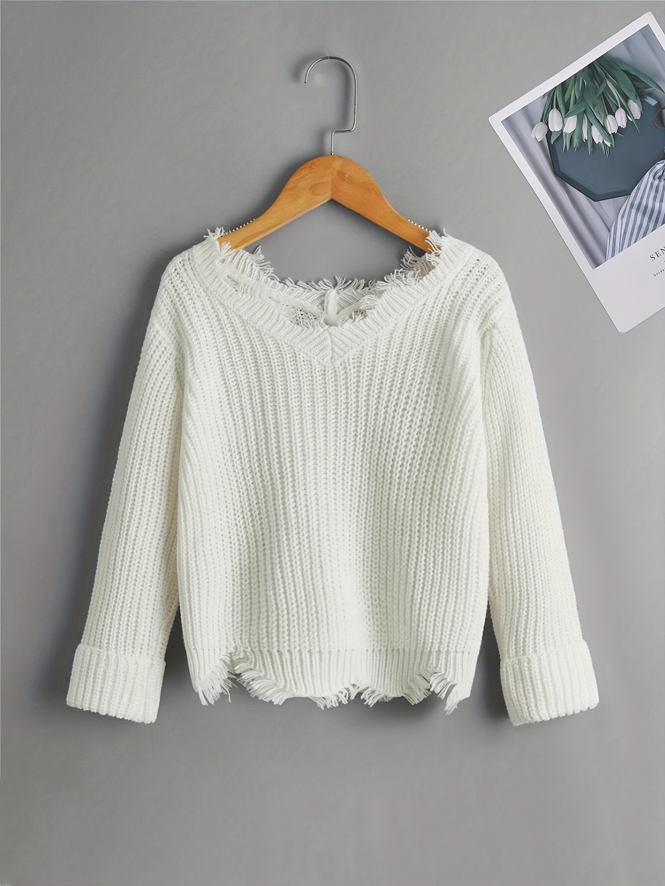 https://img.kwcdn.com/product/raw-hem-v-neck-drop-shoulder-knit-sweater-pullover/d69d2f15w98k18-140b9272/Fancyalgo/VirtualModelMatting/876e98c5fc60288263436c6a734d7837.jpg