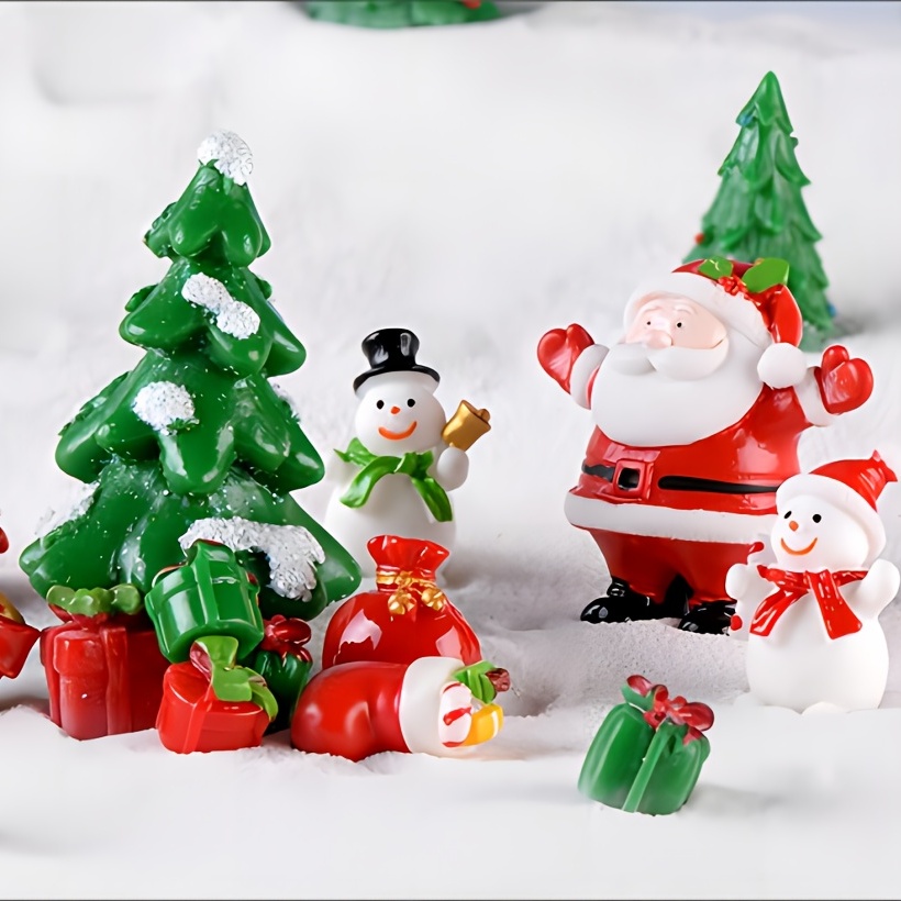 7PCS cartoon cute Santa Claus, snowman shaped mini decorative ornaments,  resin material decorative accessories desktop small ornaments, used for  Christmas socks or Christmas scene decoration