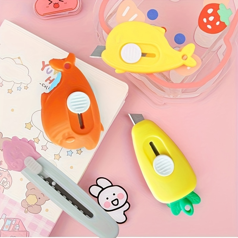 Cute Box Cutter, 4Pcs Retractable Mini Art Cutter,Cloud Fruits Animal  Pattern Kawaii Utility Knife Portable Letter Opener for Cutting Envelopes  Paper