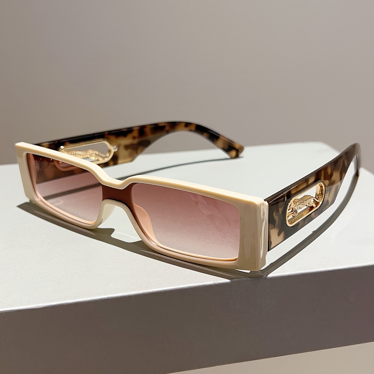 New Cat Eye Sunglasses Women Fashion Vintage Chain Leg Shades Men Gafas  Brand Designer Luxury Sun Glasses UV400 Eyewear Oculos - AliExpress