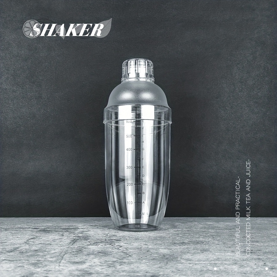 2pcs 700ml/24oz Plastic Cocktail Shaker with Scale and Strainer Top, Clear  Plastic Cocktail Shaker Bottle Wine Mixer Bottle Cocktail Tea Measuring