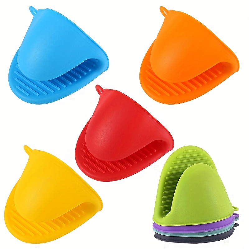 https://img.kwcdn.com/product/silicone-pot-holders/d69d2f15w98k18-642bd68f/Fancyalgo/VirtualModelMatting/323b1d8b43d367fdefee07e5a0bb7151.jpg