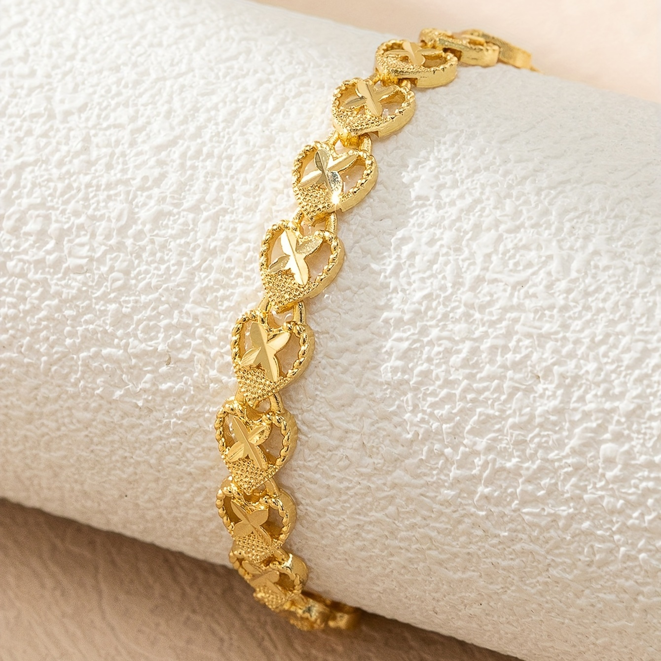 Hand bracelet gold deals design