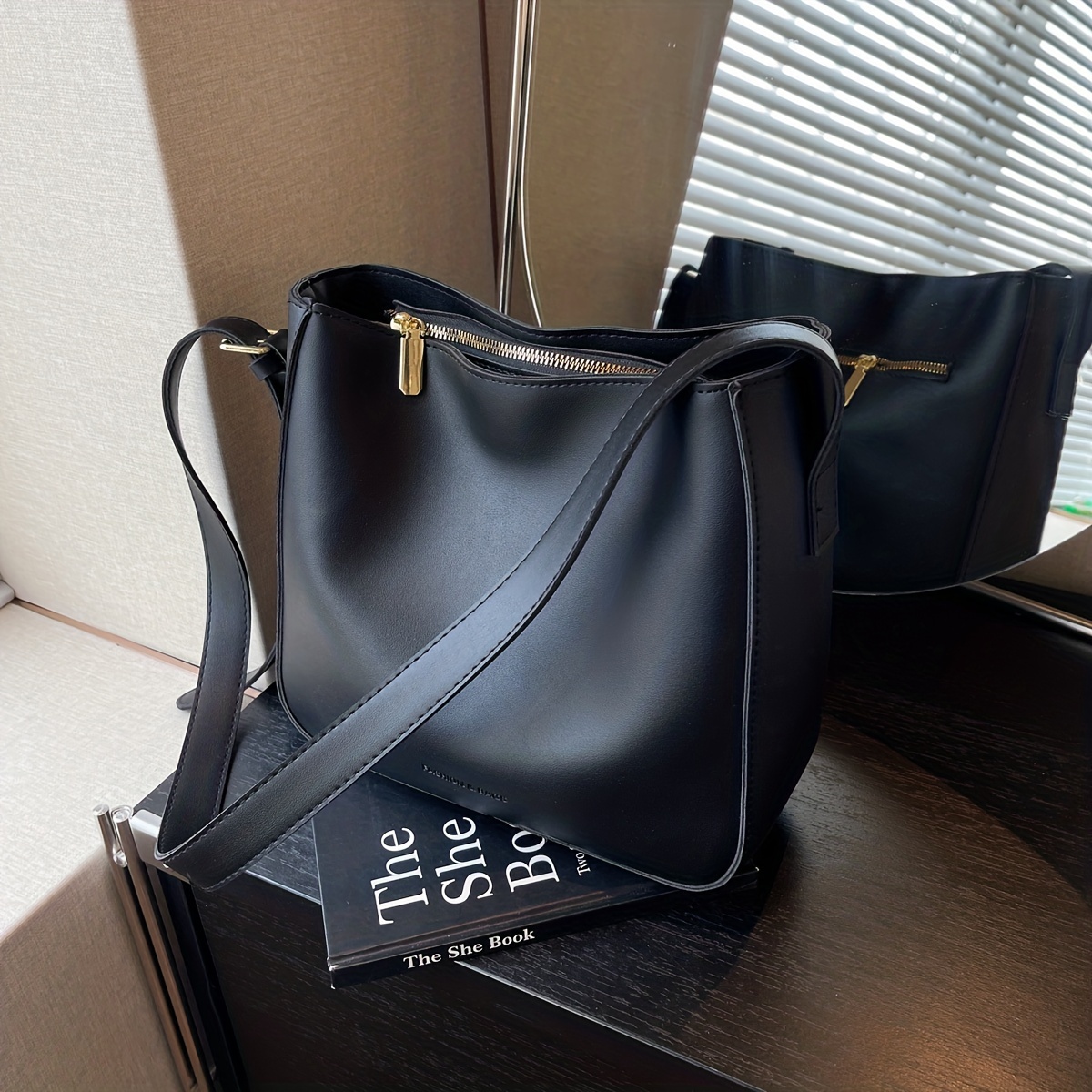 Fashion Exquisite Simple Crossbody Bags Handbag Retro Classical Minority Mobile Phone Bag Summer