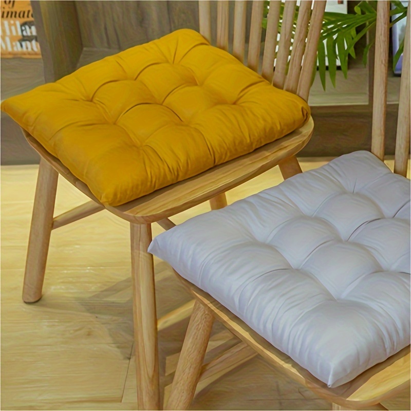 https://img.kwcdn.com/product/simple-solid-color-household-seat-cushion/d69d2f15w98k18-aed57dd0/Fancyalgo/VirtualModelMatting/33ee3998963ecf7346c0bc0ce854d72d.jpg?imageView2/2/w/500/q/60/format/webp