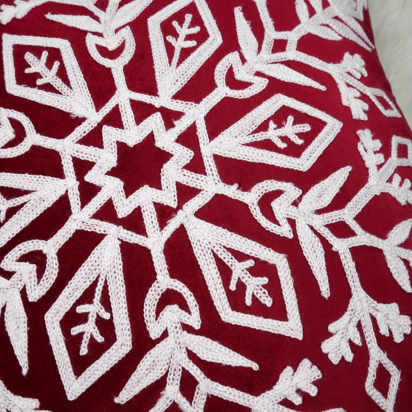 1pc Christmas Pillow Case, Velvet Fabric Printed With Embroidered Christmas  Tree