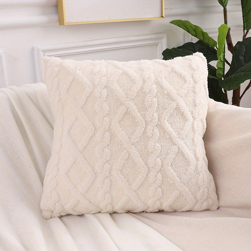 https://img.kwcdn.com/product/solid-color-throw-pillow-cover/d69d2f15w98k18-48b7dbeb/open/2023-11-28/1701165767561-cf3cab9556644bb09ac74df4672562ac-goods.jpeg