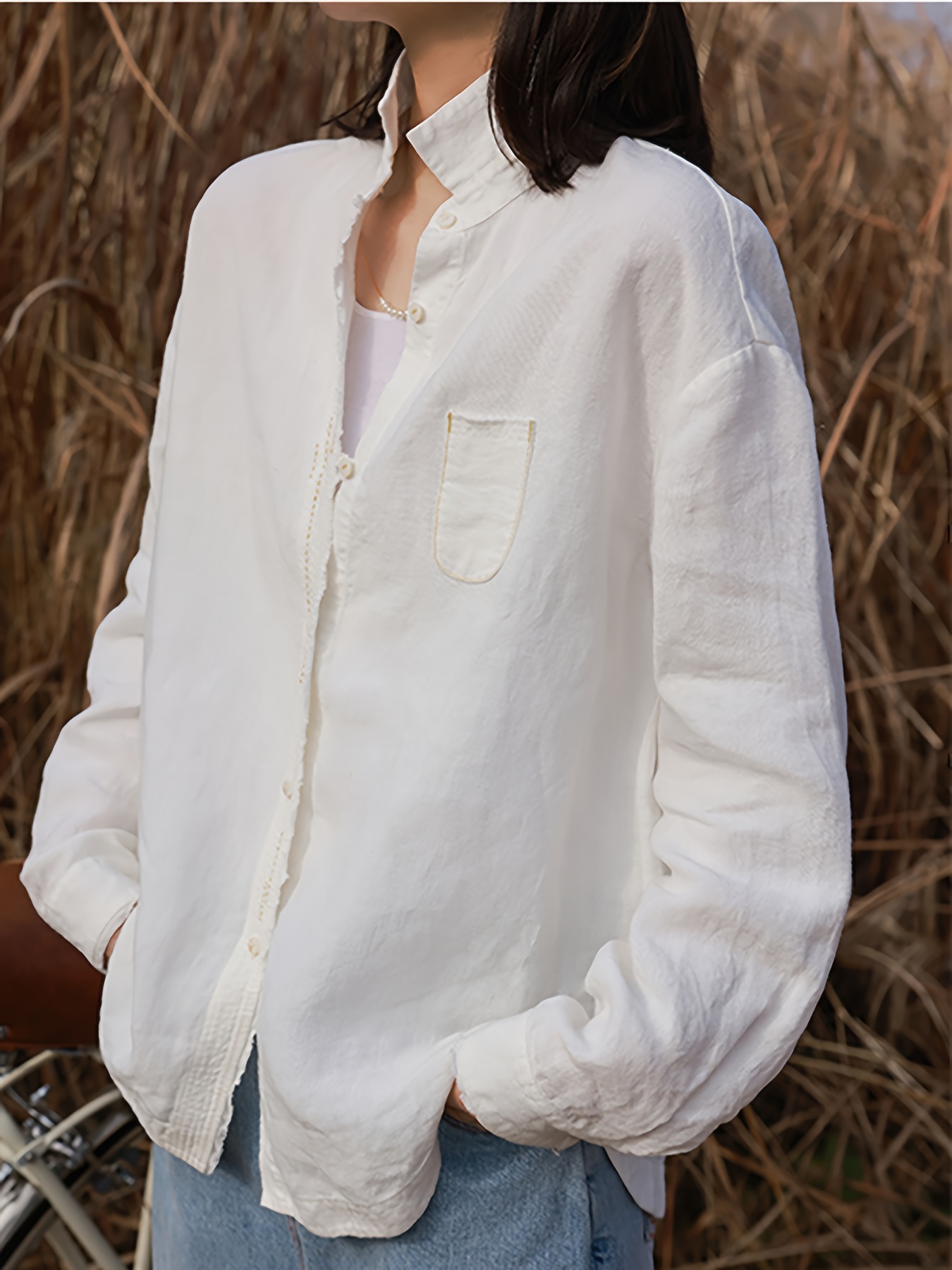 Camisa blanca de manga larga con cuello abotonada, camiseta manga