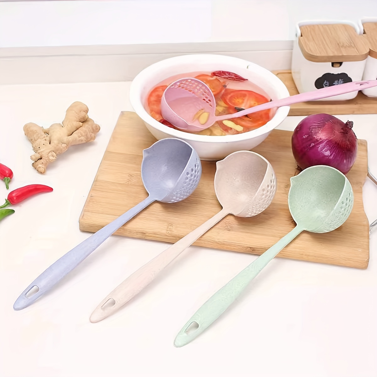  Cuchara de silicona espumadera resistente al calor, cuchara  ranurada, cucharón de cocina para filtrar verduras, pasta y más (rojo) :  Hogar y Cocina