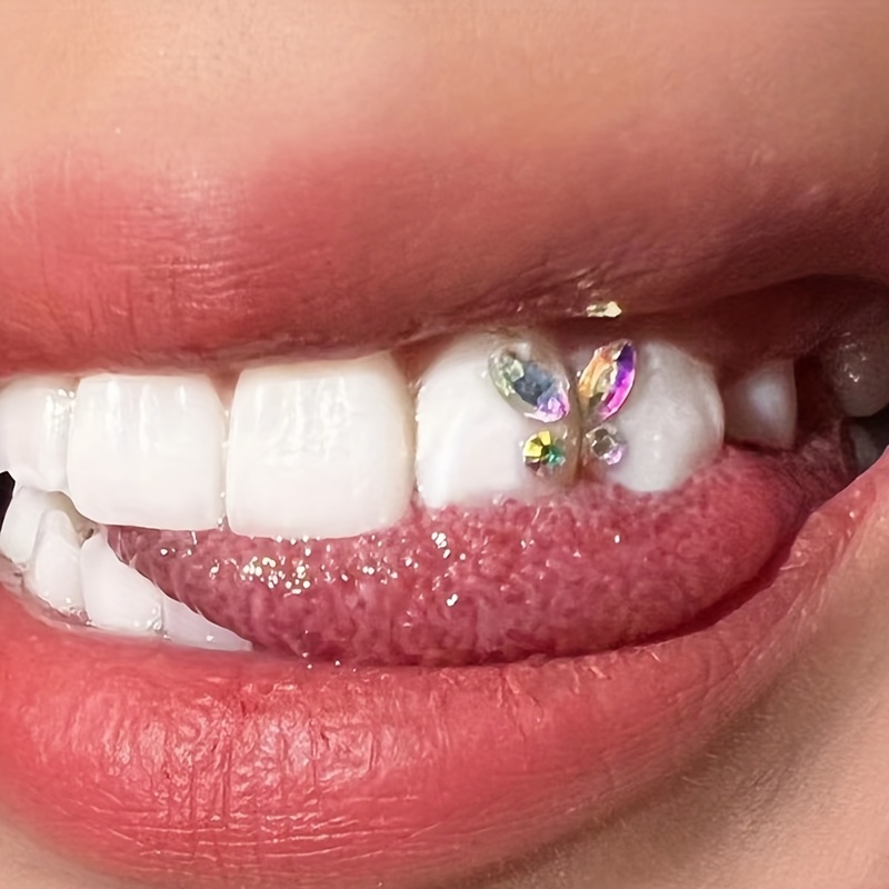 dents artificielles avec des dents propres et étincelantes' Bandana