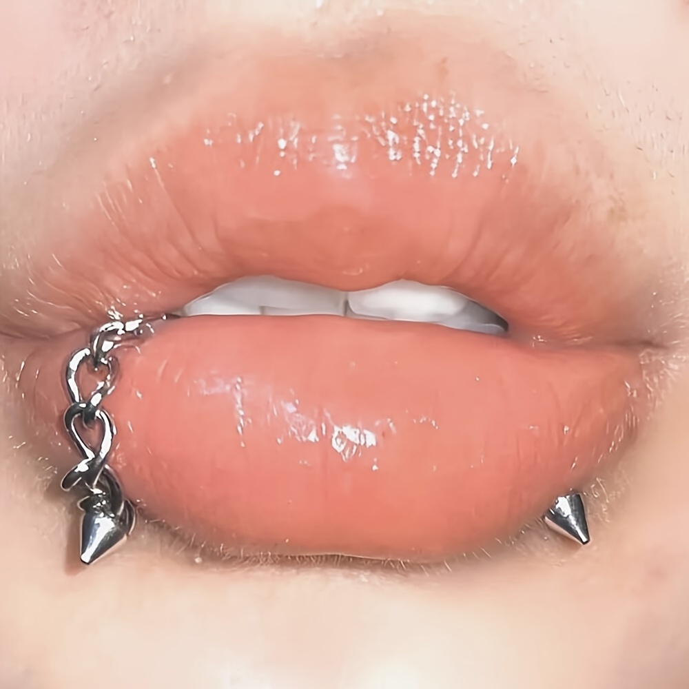 Lip ring with deals ball