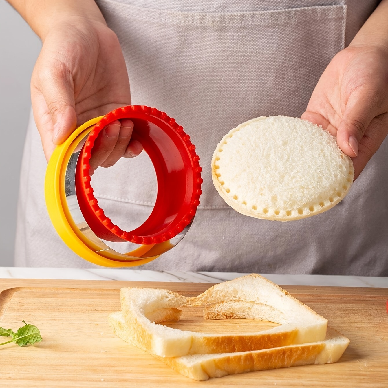 1pc Round Sandwich Cutter And Bread Stamp With Pocket, Stainless