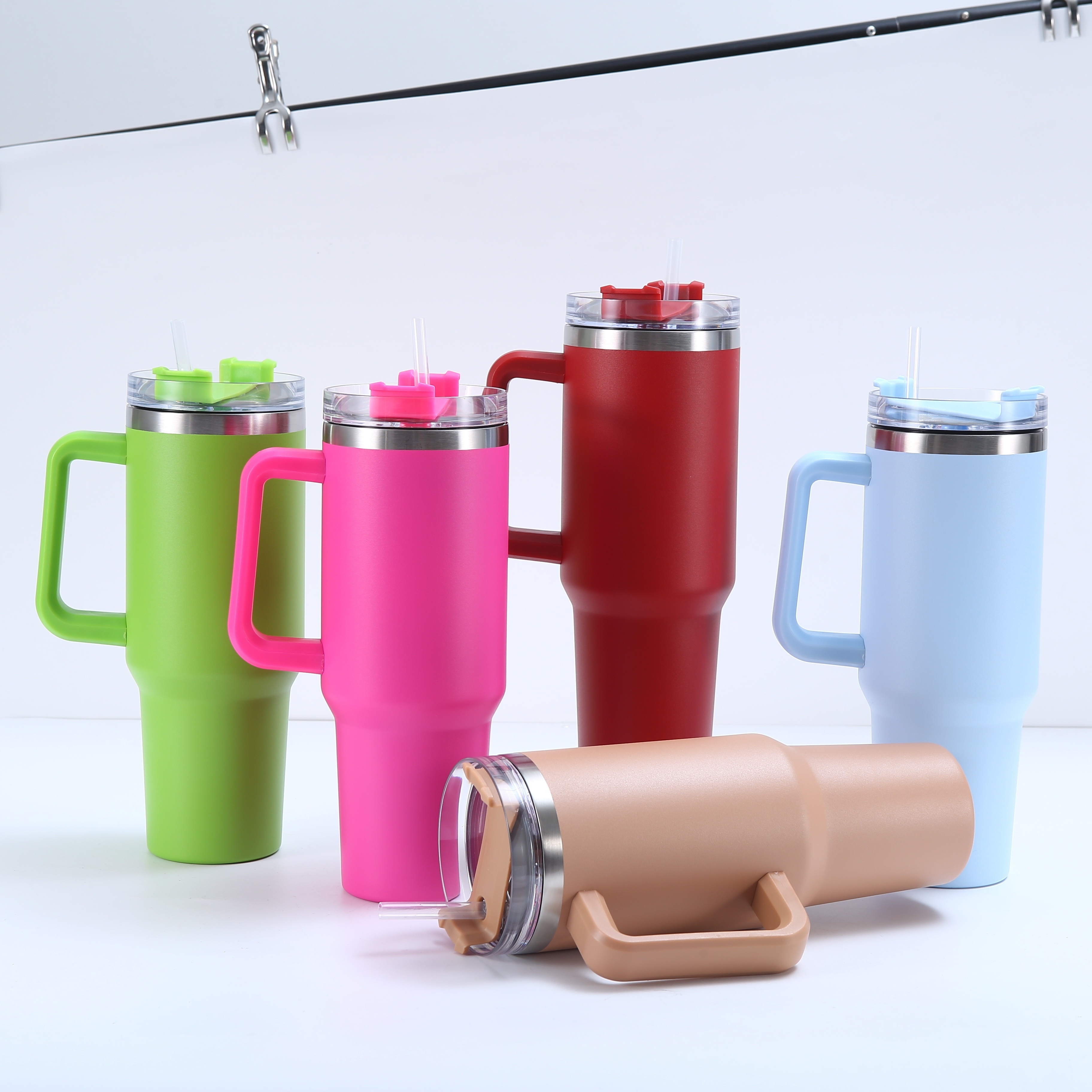 https://img.kwcdn.com/product/stainless-steel-thermal-water-bottle/d69d2f15w98k18-a3344d03/Fancyalgo/VirtualModelMatting/b67028b466a049ef5108efd51f0fa398.jpg